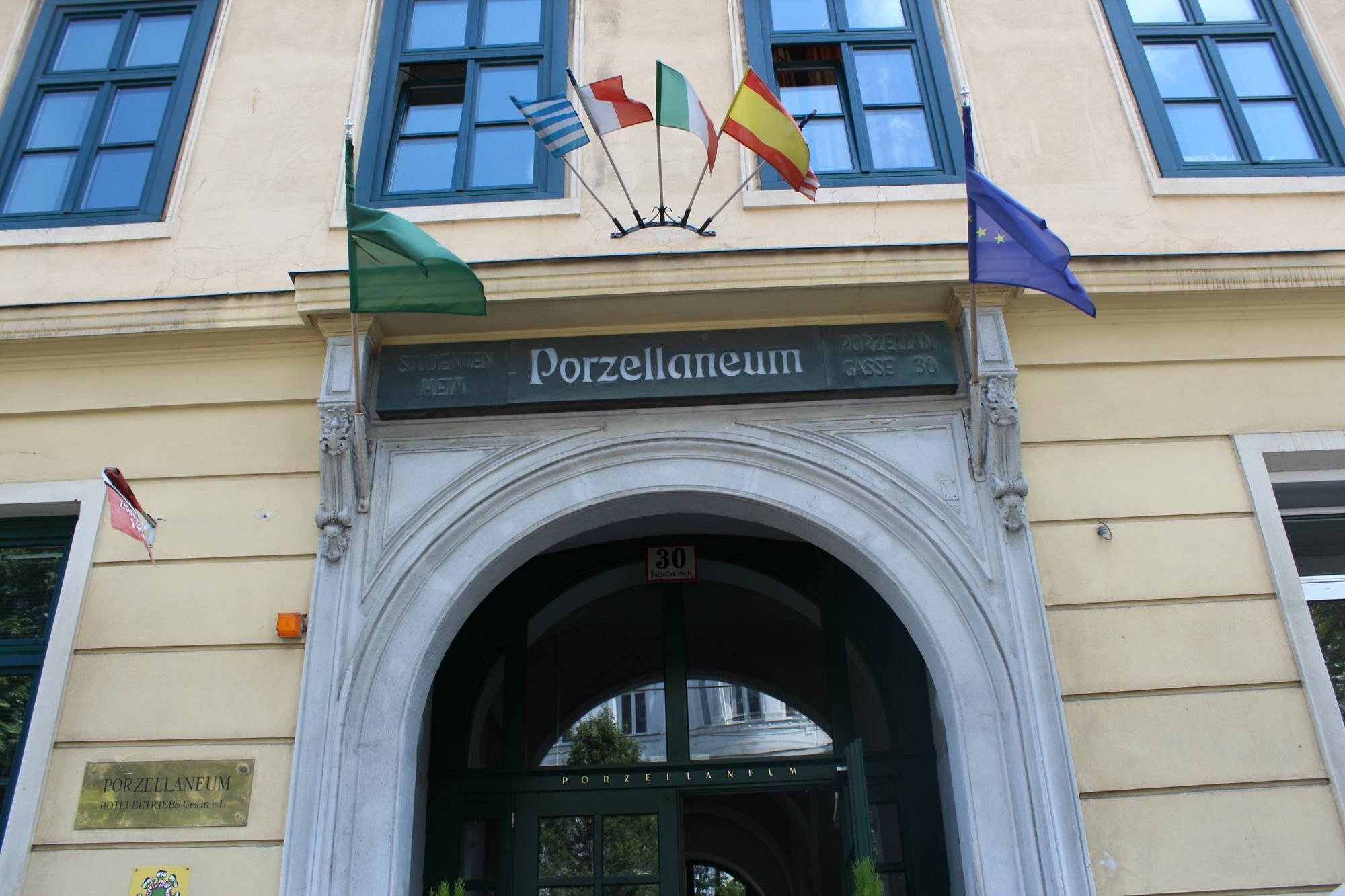 Hostal Porzellaneum